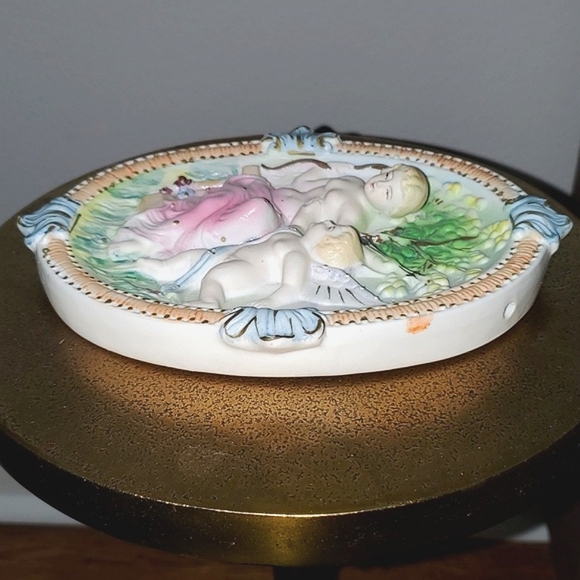 Cherub Angel 3D Wall Plaque Wall Hanging - Picture 8 of 10